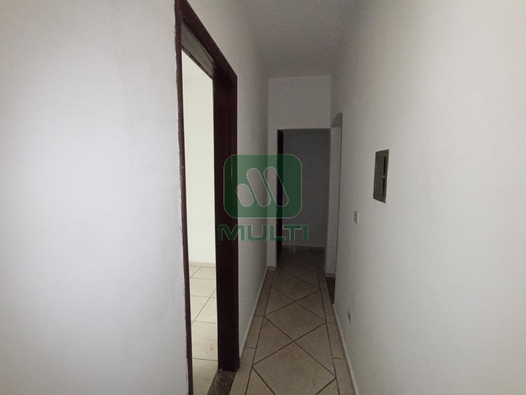 Casa à venda com 3 quartos, 180m² - Foto 15