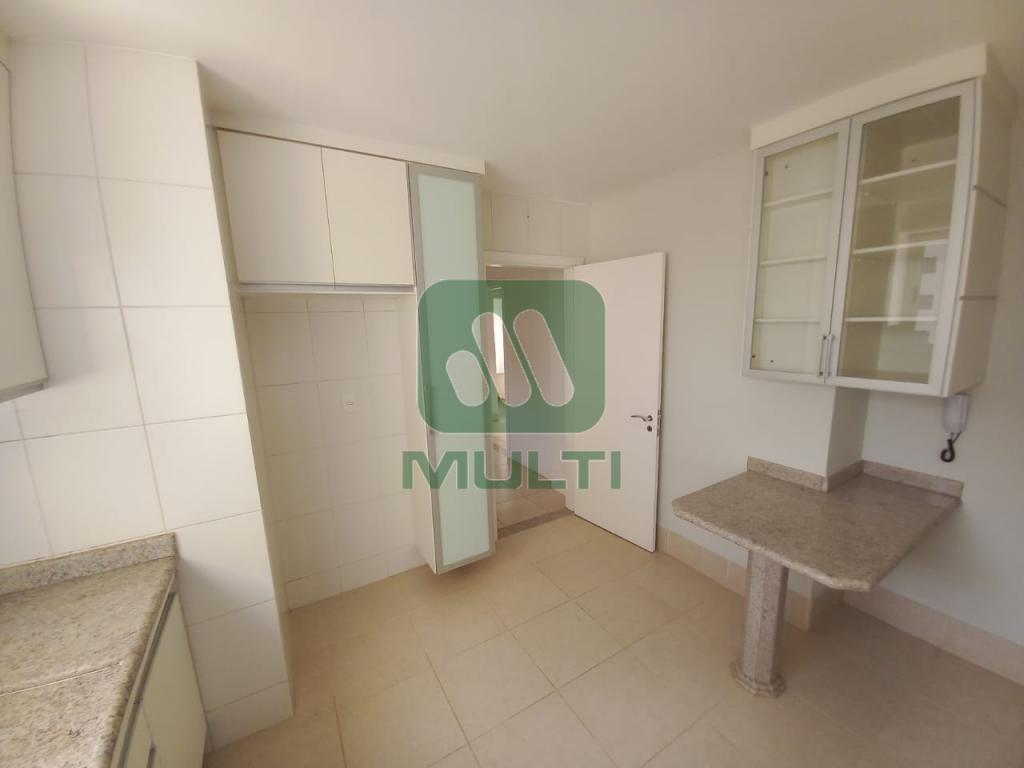 Apartamento à venda com 4 quartos, 168m² - Foto 5