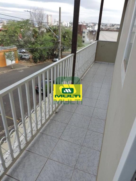 Casa à venda com 4 quartos, 302m² - Foto 19