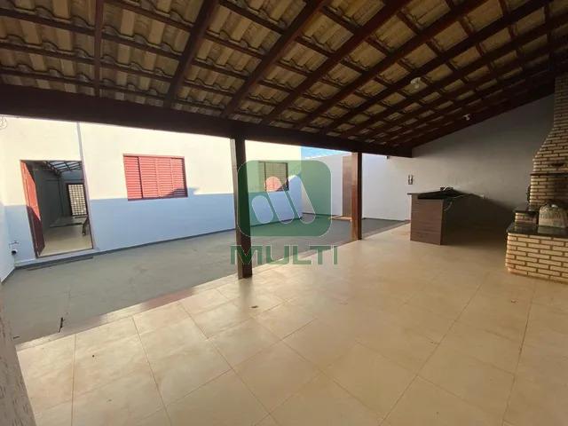 Casa à venda com 3 quartos, 210m² - Foto 5