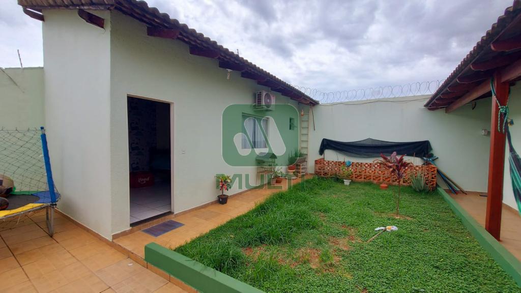 Casa à venda com 4 quartos, 220m² - Foto 11