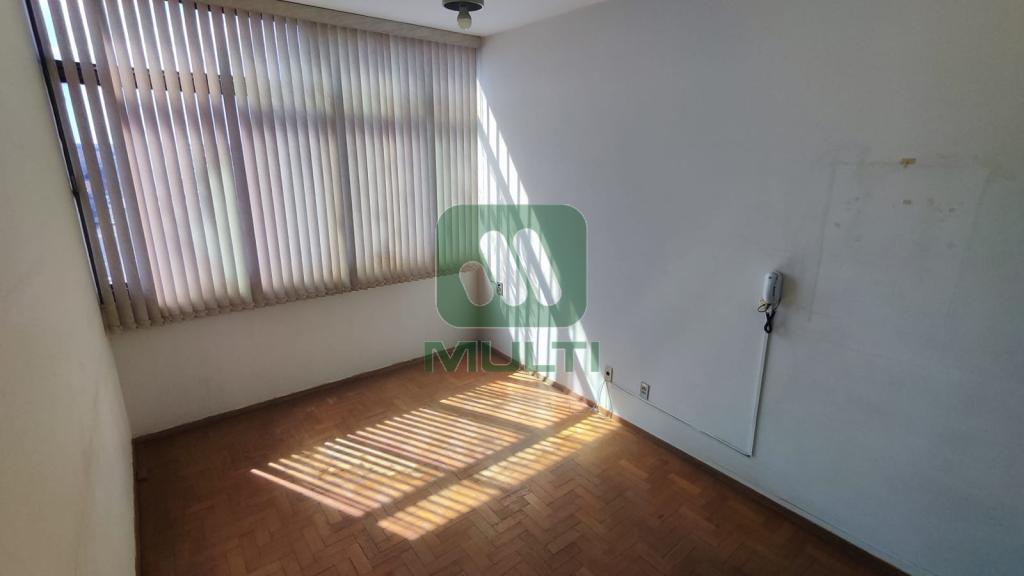 Apartamento à venda com 4 quartos, 172m² - Foto 3