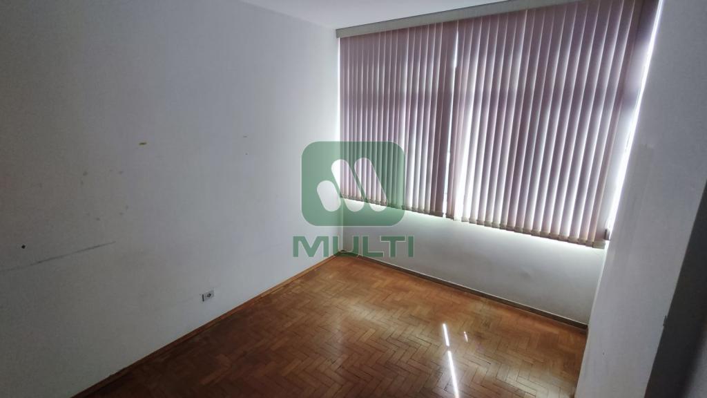 Apartamento à venda com 4 quartos, 172m² - Foto 9