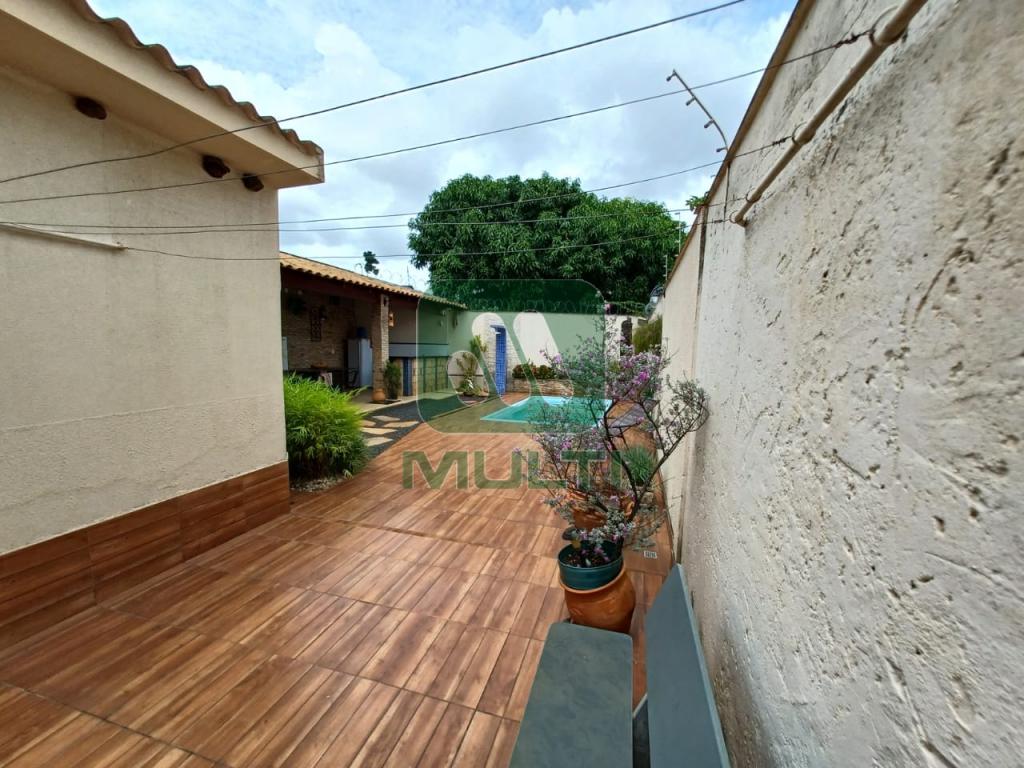 Casa à venda com 2 quartos, 170m² - Foto 5