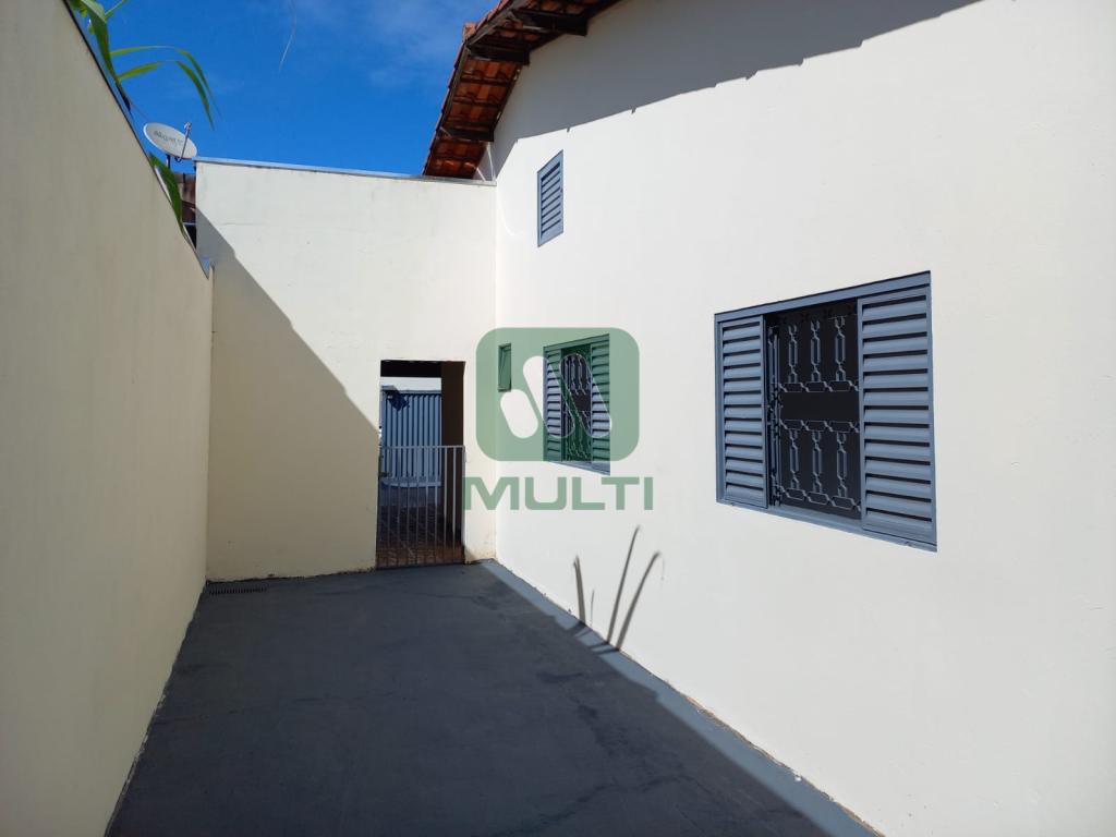 Casa à venda com 3 quartos, 97m² - Foto 13