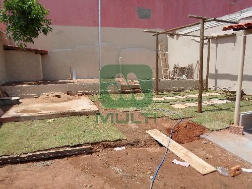 Prédio Inteiro à venda com 2 quartos, 100m² - Foto 3