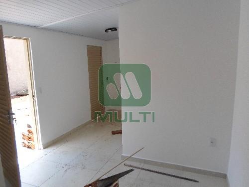 Prédio Inteiro à venda com 2 quartos, 100m² - Foto 5