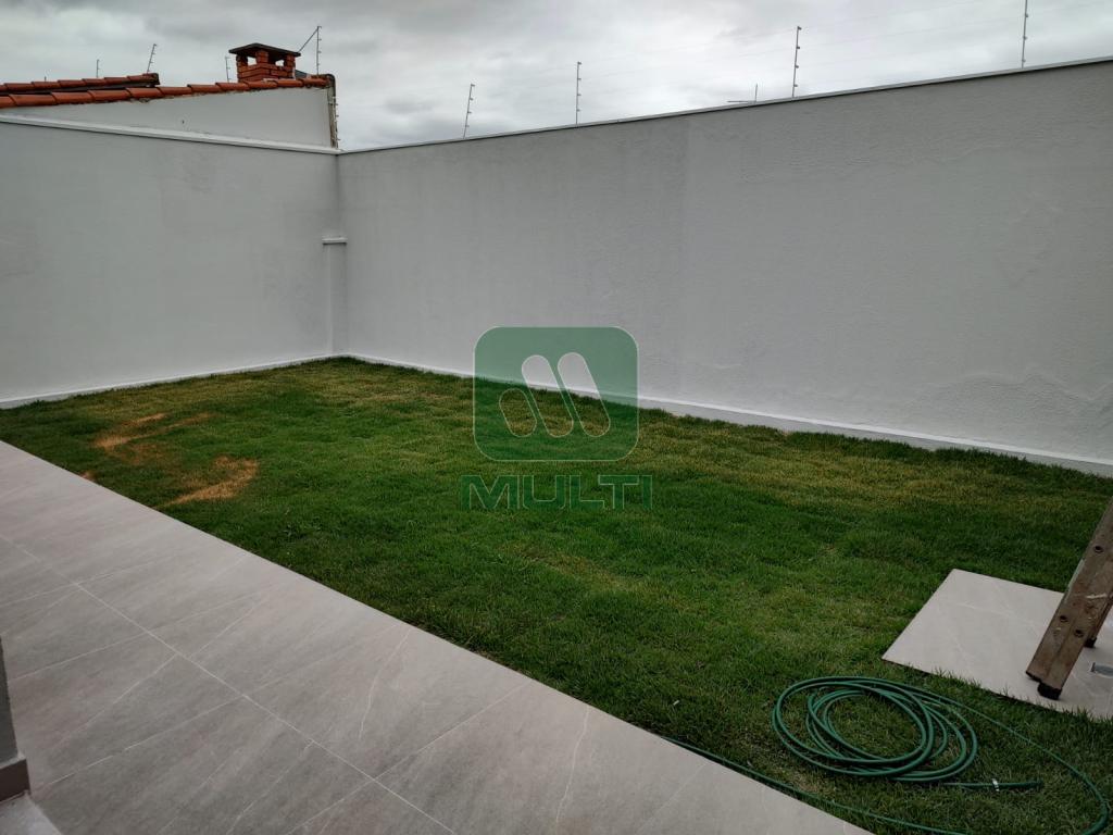 Casa à venda com 4 quartos, 210m² - Foto 11