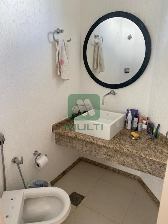 Casa de Condomínio à venda com 3 quartos, 201m² - Foto 14