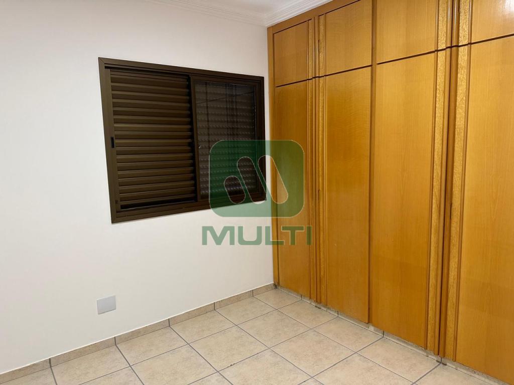 Casa à venda com 4 quartos, 415m² - Foto 19