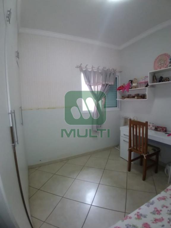 Casa à venda com 3 quartos, 253m² - Foto 15