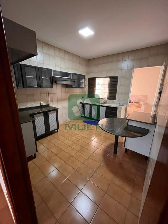 Casa à venda com 4 quartos, 170m² - Foto 5