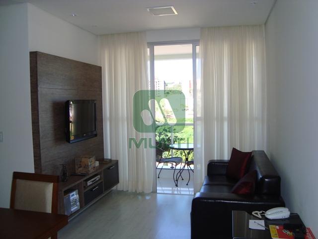 Apartamento à venda com 3 quartos, 75m² - Foto 1