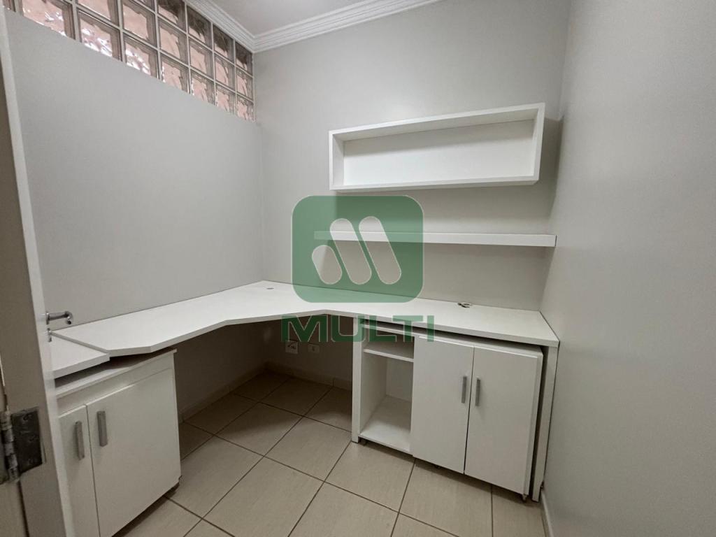 Casa de Condomínio à venda com 3 quartos, 198m² - Foto 7