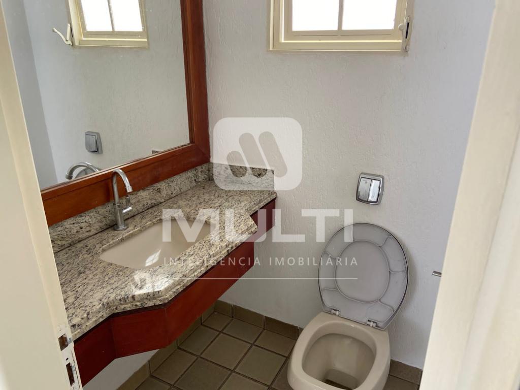 Casa à venda com 5 quartos, 169m² - Foto 18