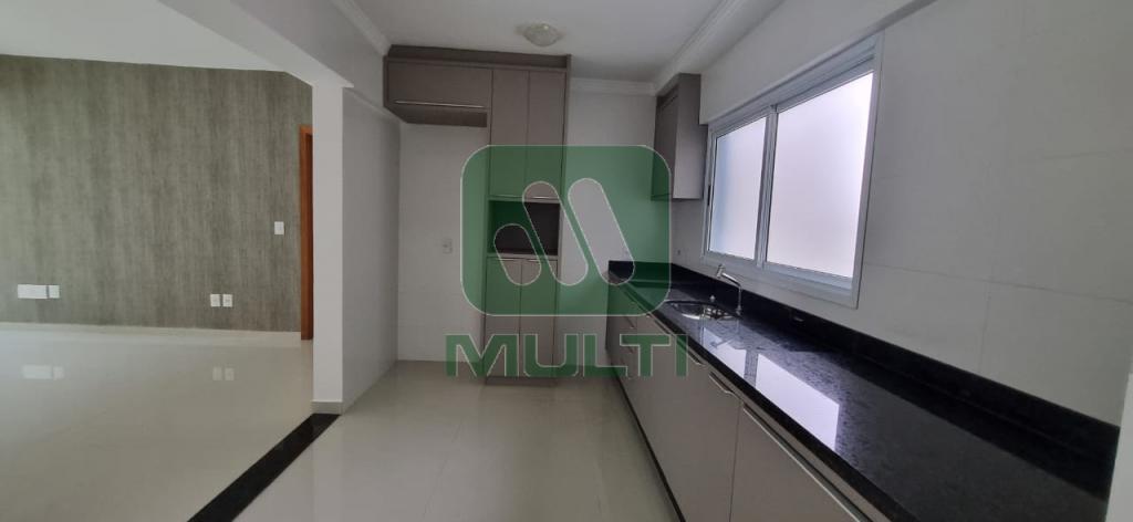 Apartamento à venda com 3 quartos, 107m² - Foto 5