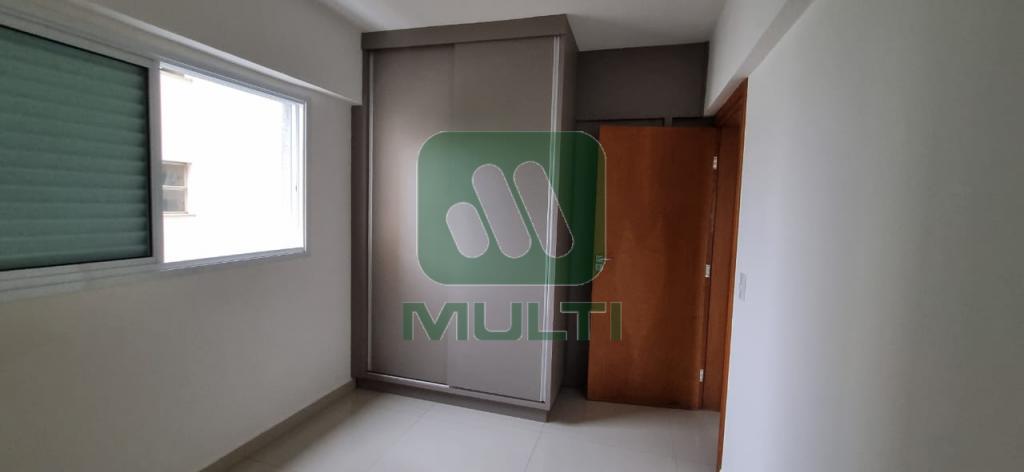 Apartamento à venda com 3 quartos, 107m² - Foto 11