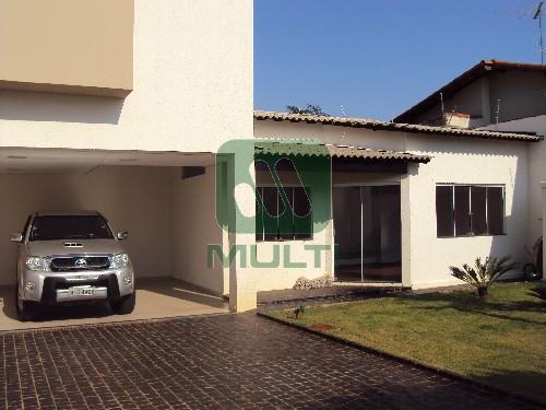 Prédio Inteiro à venda com 1 quarto, 570m² - Foto 1