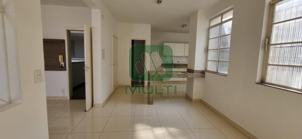 Apartamento à venda com 3 quartos, 101m² - Foto 3