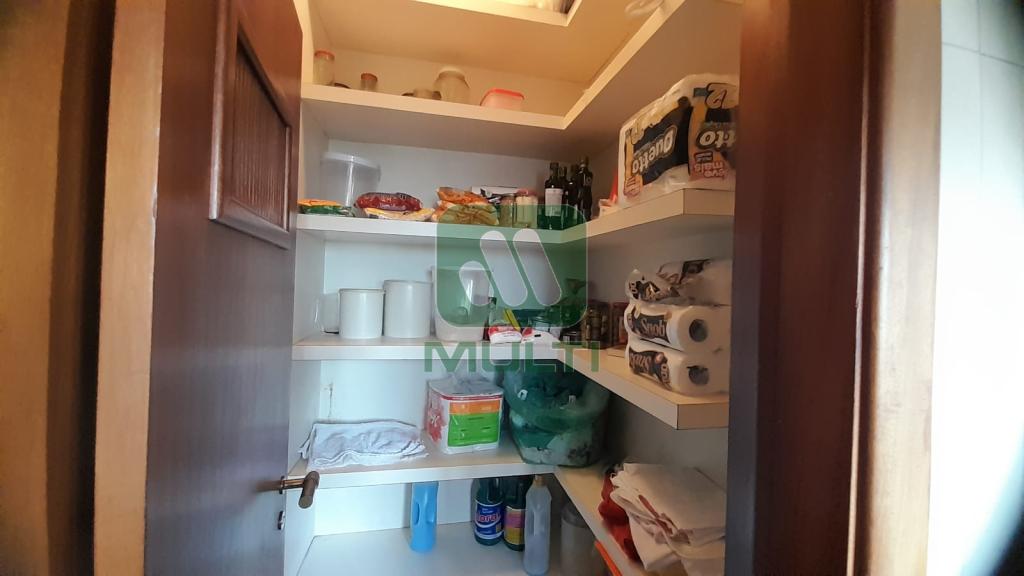 Apartamento à venda com 4 quartos, 236m² - Foto 12