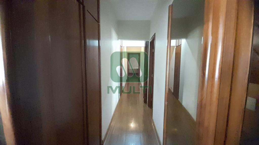 Apartamento à venda com 4 quartos, 236m² - Foto 13