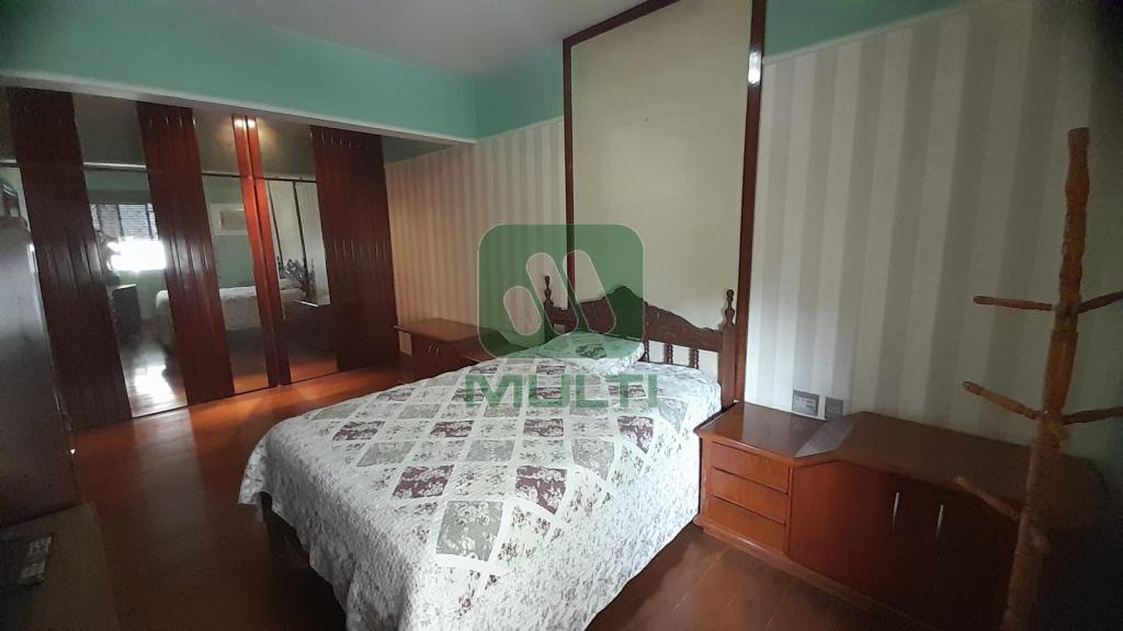 Apartamento à venda com 4 quartos, 236m² - Foto 20