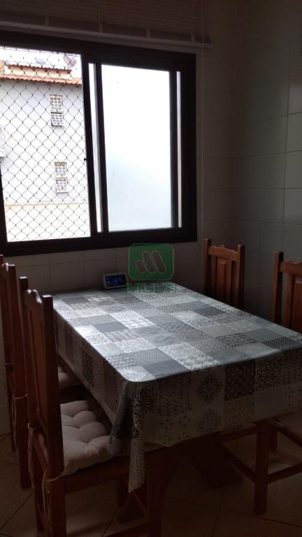 Apartamento à venda com 2 quartos, 60m² - Foto 6