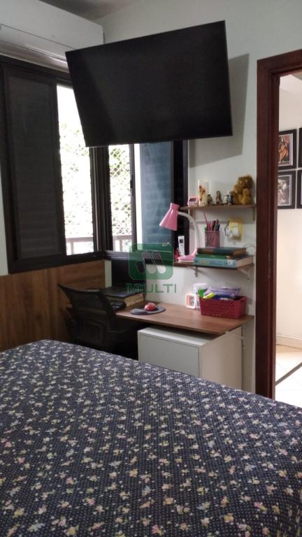 Apartamento à venda com 2 quartos, 60m² - Foto 21