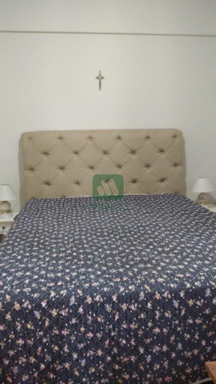 Apartamento à venda com 2 quartos, 60m² - Foto 23