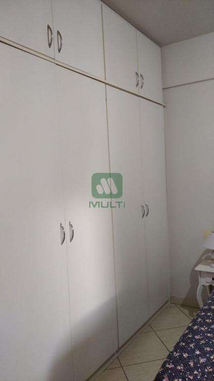 Apartamento à venda com 2 quartos, 60m² - Foto 24