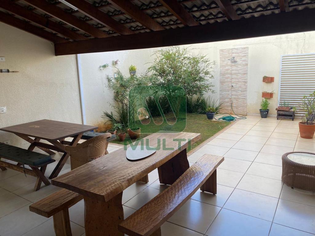 Casa à venda com 3 quartos, 180m² - Foto 20