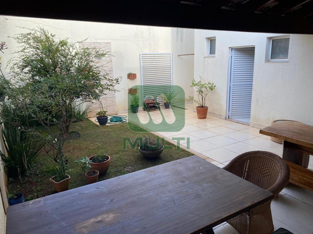 Casa à venda com 3 quartos, 180m² - Foto 23