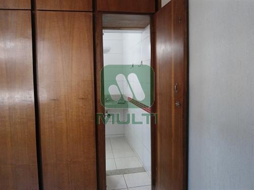 Apartamento à venda com 3 quartos, 118m² - Foto 2