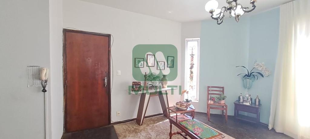 Apartamento à venda com 3 quartos, 170m² - Foto 1