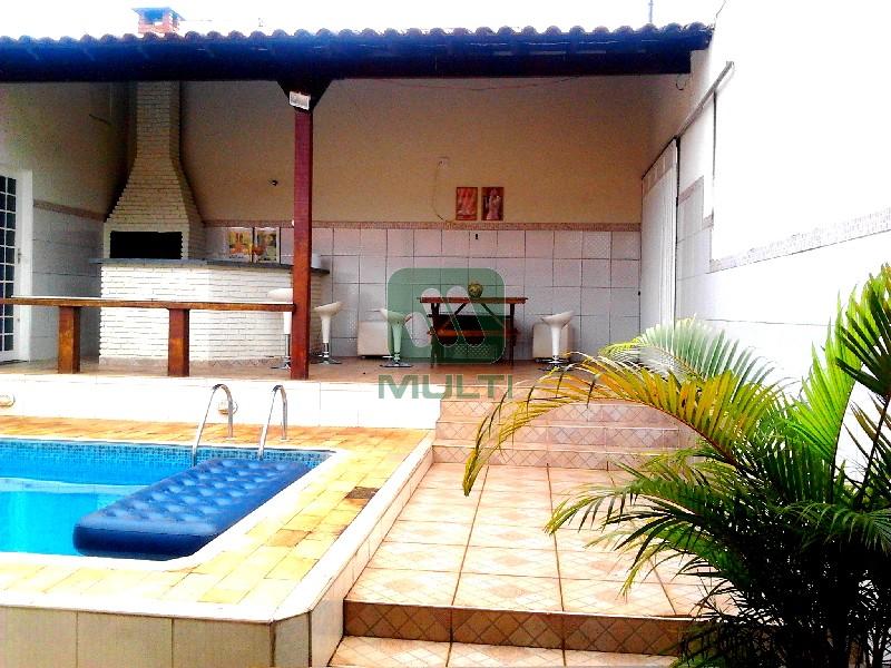 Casa à venda com 3 quartos, 201m² - Foto 7