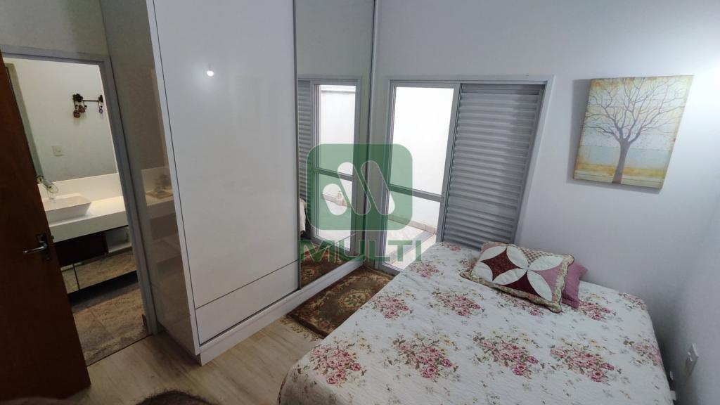 Casa de Condomínio à venda com 3 quartos, 245m² - Foto 16