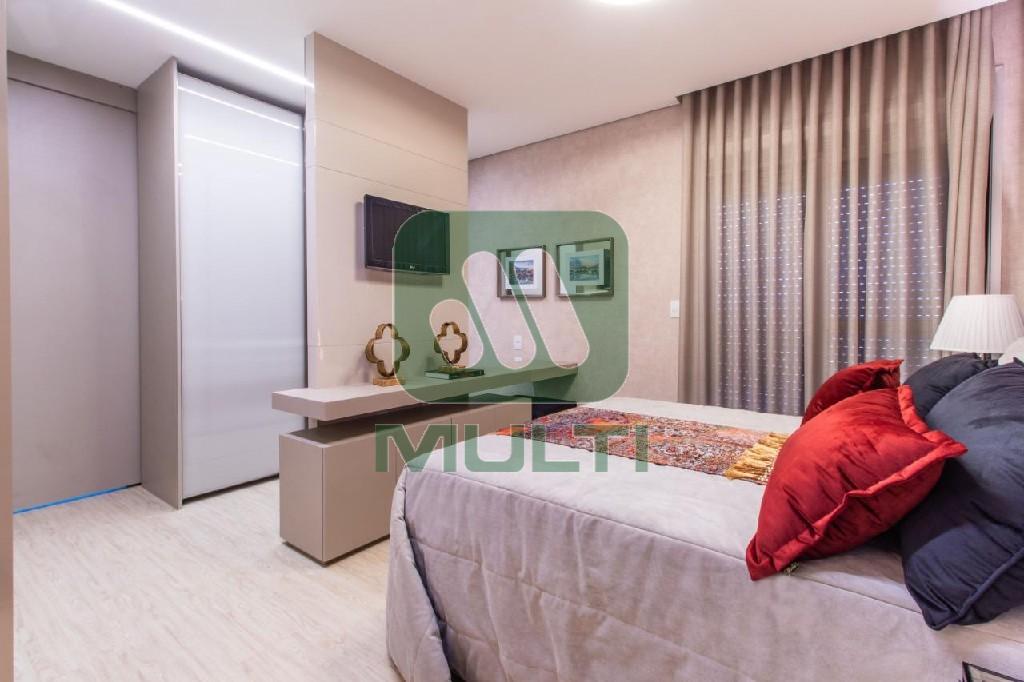 Apartamento à venda com 4 quartos, 216m² - Foto 15