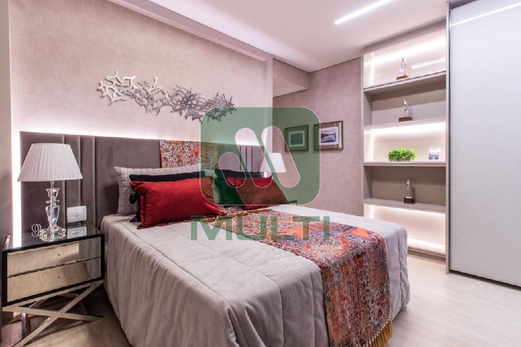 Apartamento à venda com 4 quartos, 216m² - Foto 19