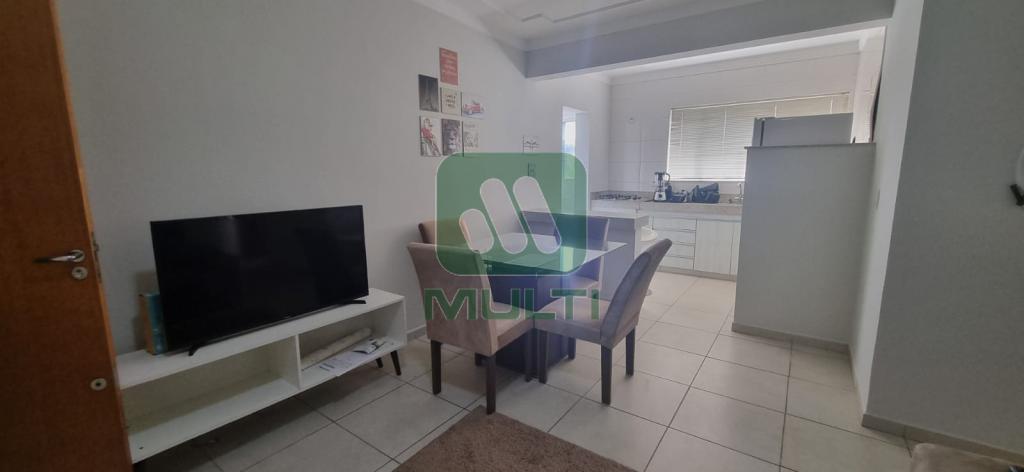 Apartamento à venda com 2 quartos, 57m² - Foto 2