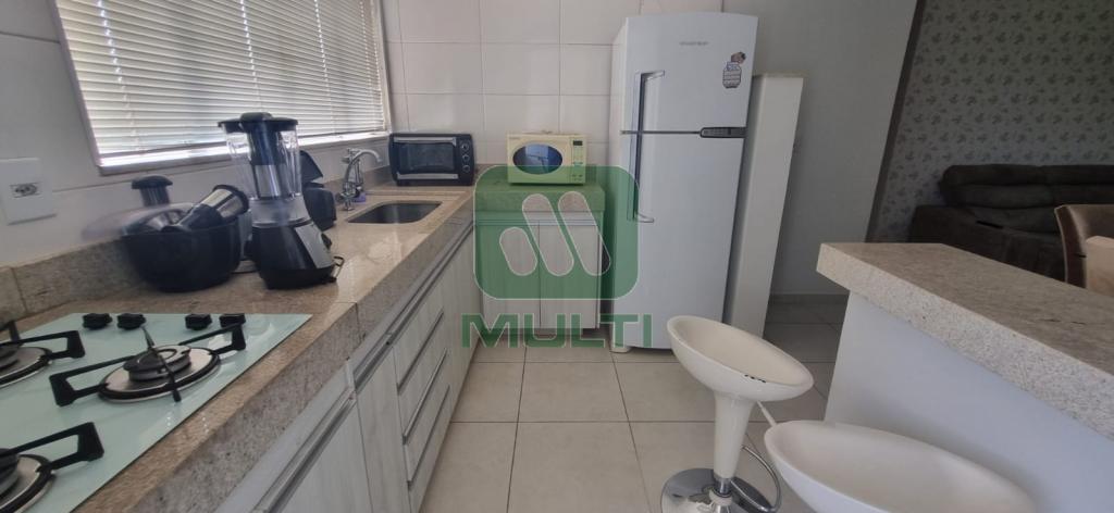 Apartamento à venda com 2 quartos, 57m² - Foto 4