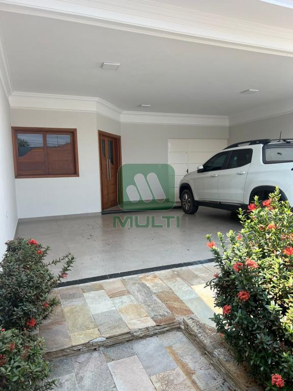 Casa à venda com 3 quartos, 250m² - Foto 24