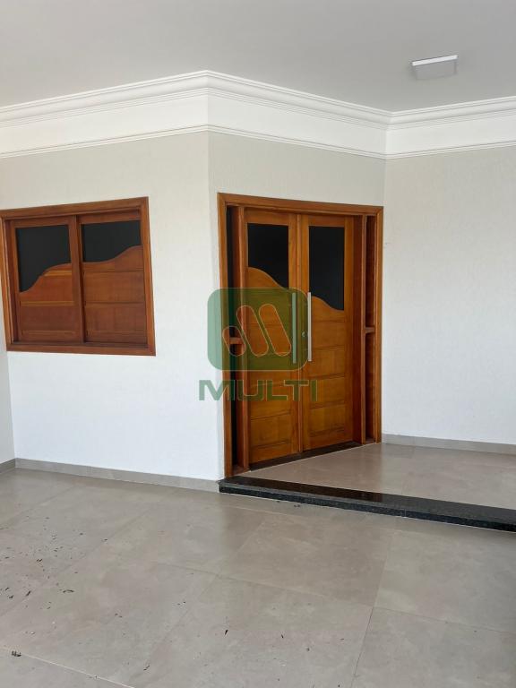 Casa à venda com 3 quartos, 250m² - Foto 29