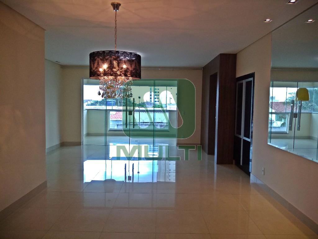 Apartamento à venda com 3 quartos, 184m² - Foto 1