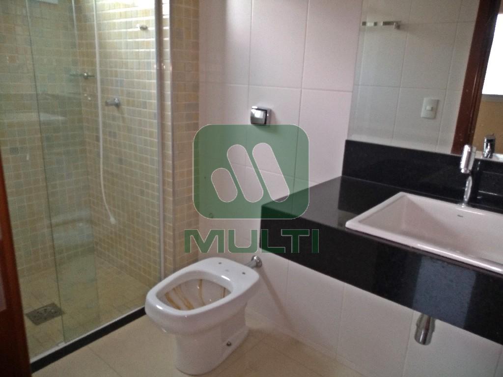 Apartamento à venda com 3 quartos, 184m² - Foto 8