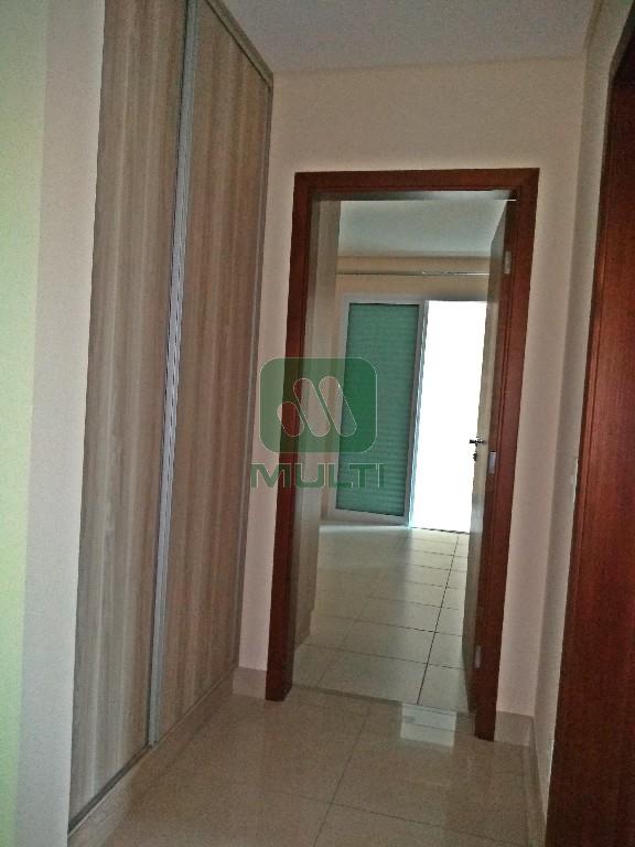 Apartamento à venda com 3 quartos, 184m² - Foto 9