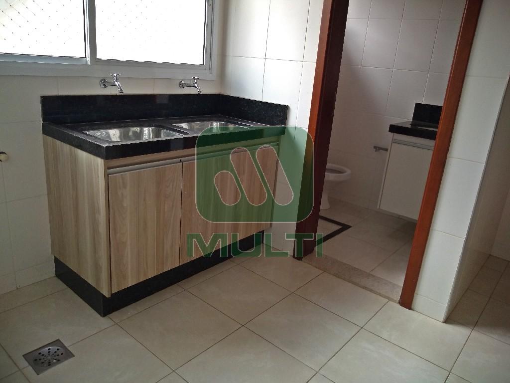 Apartamento à venda com 3 quartos, 184m² - Foto 24