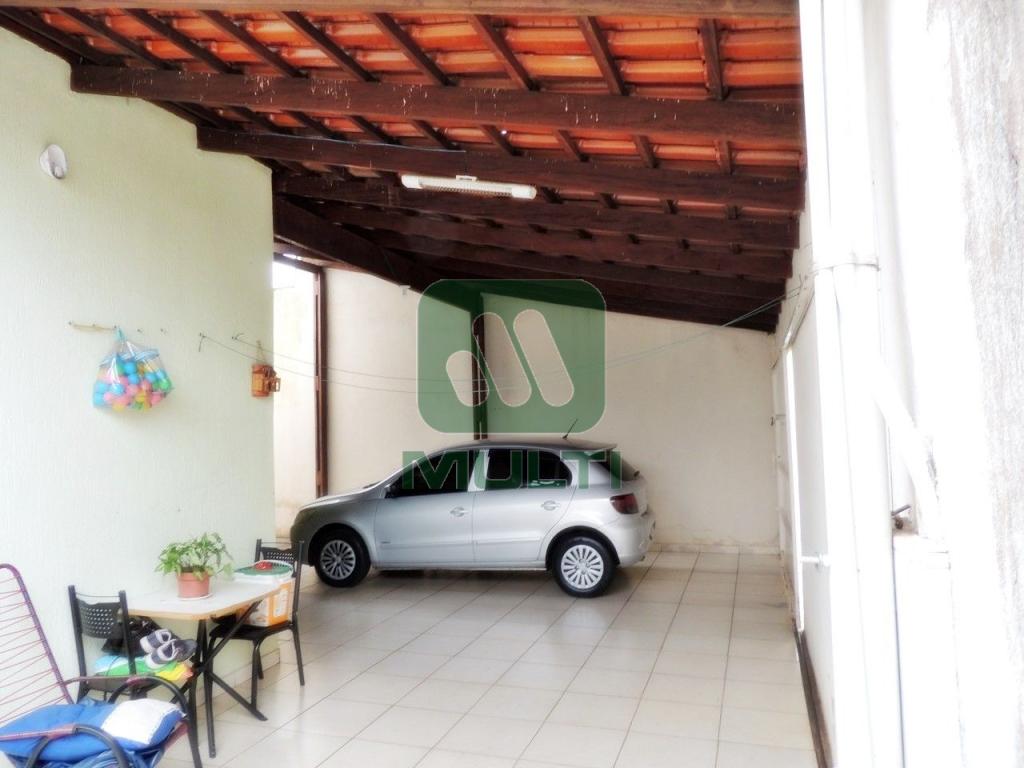 Casa à venda com 3 quartos, 120m² - Foto 11