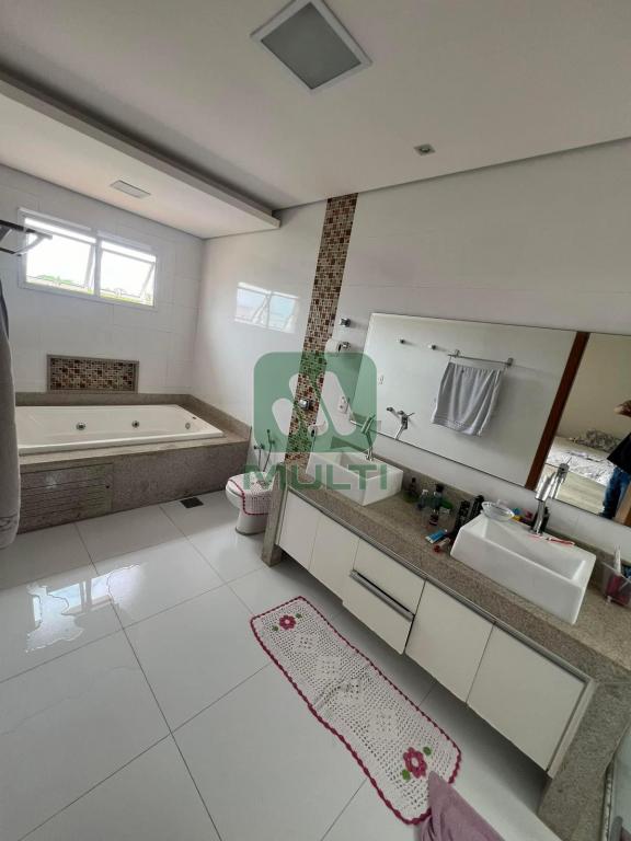 Casa à venda com 3 quartos, 350m² - Foto 15