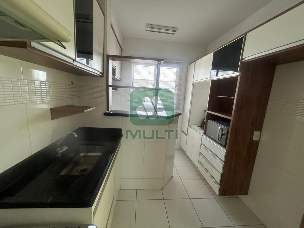 Apartamento à venda com 2 quartos, 67m² - Foto 6