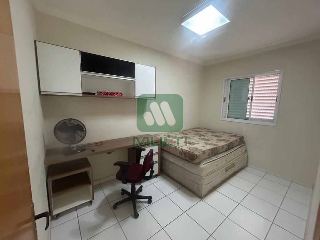 Apartamento à venda com 2 quartos, 67m² - Foto 10